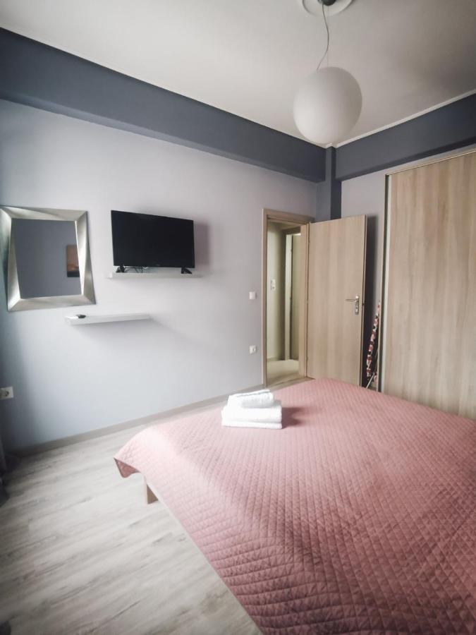 Efrosini's By The Sea Apartment Chalkís